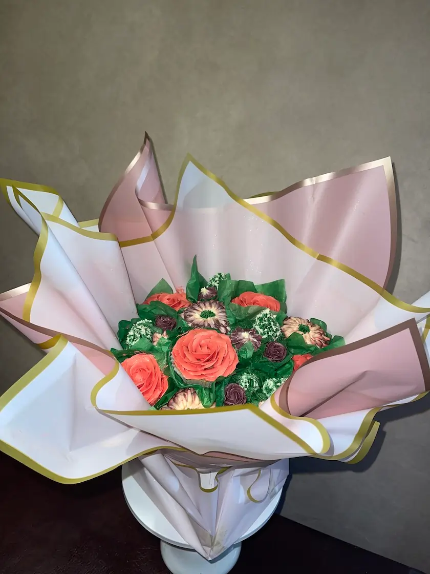 Large Cupcake Bouquet (Mother's Day Special)